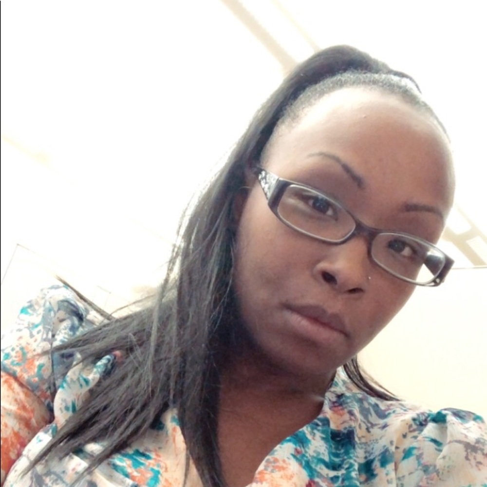 Meet your Posher, Yvonne